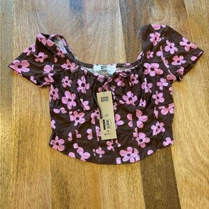 Madden NYC Ribbed Floral Crop Top – Size S | Brown & Pink Daisy Print | NWT